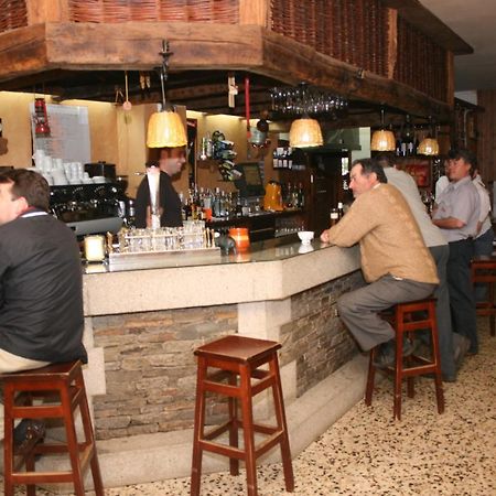 A Taberna De Vento Hotel Lalin Exterior photo