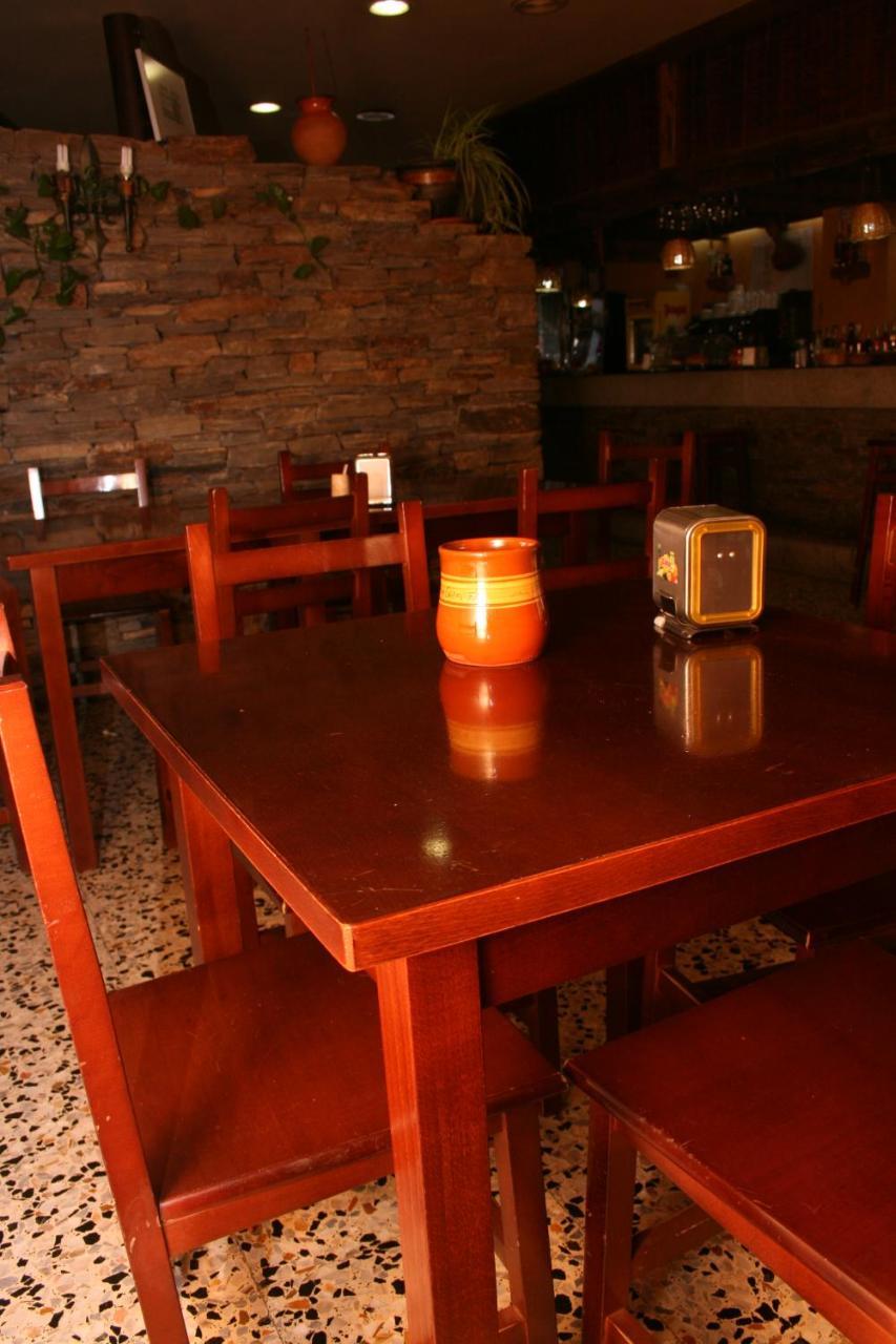 A Taberna De Vento Hotel Lalin Exterior photo